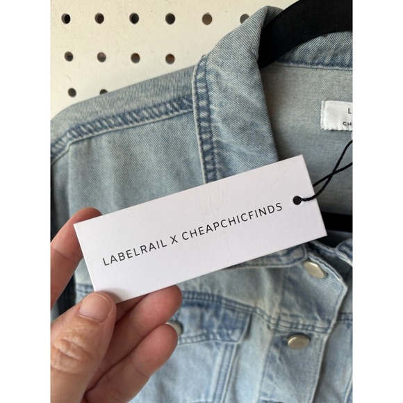 Label Rail Cheap Chic Finds Floral Embroidered Crop Denim Jean Jacket Lg/12 - Picture 5 of 7